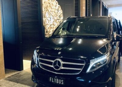 Mercedes V250 Minivan hire 7 Seater